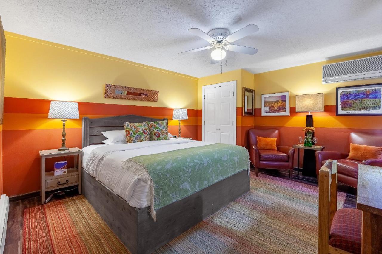 Inn On The Paseo Santa Fe Exterior photo