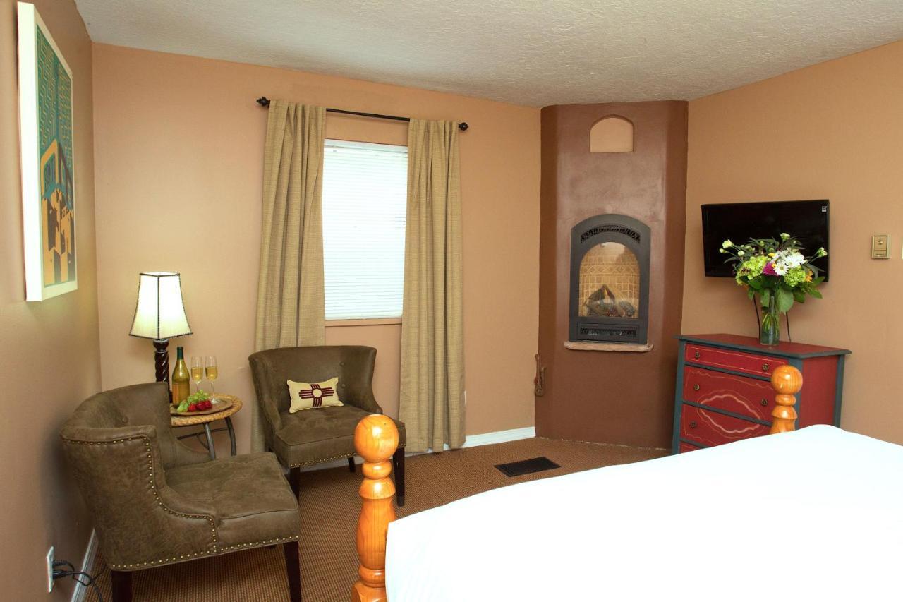 Inn On The Paseo Santa Fe Exterior photo